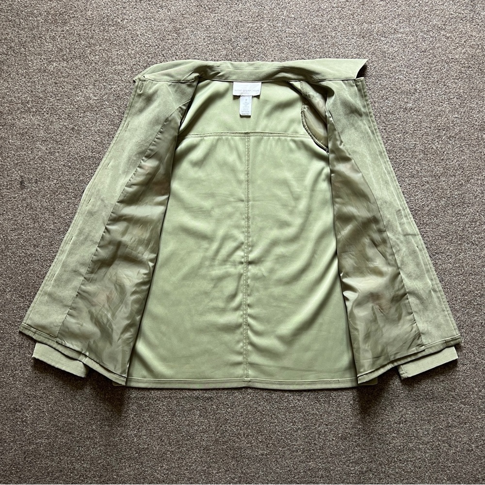 Susan Graver Embroidered Floral Faux Suede Button Up Shirt Jacket Green Size M - Picture 6 of 15